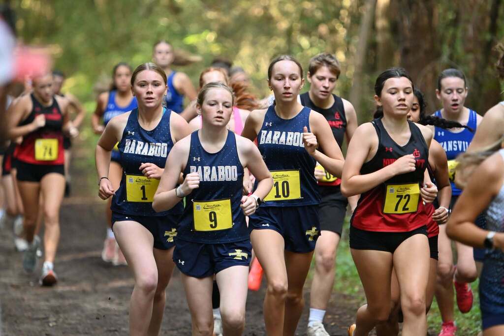 Girls racing at Reedsburg