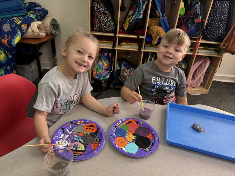 kids painting