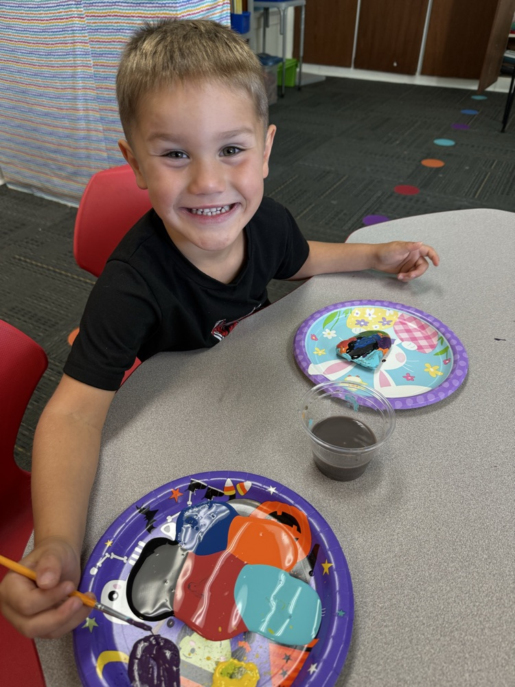 kids painting