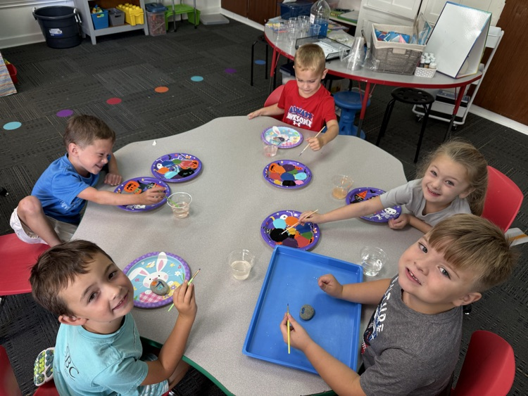 kids painting