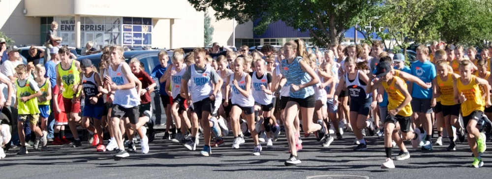pic of students running