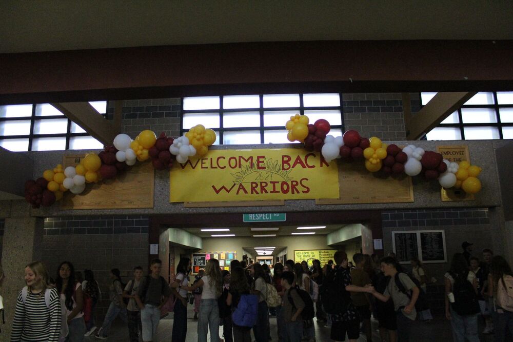 balloon decoration in the school  hall