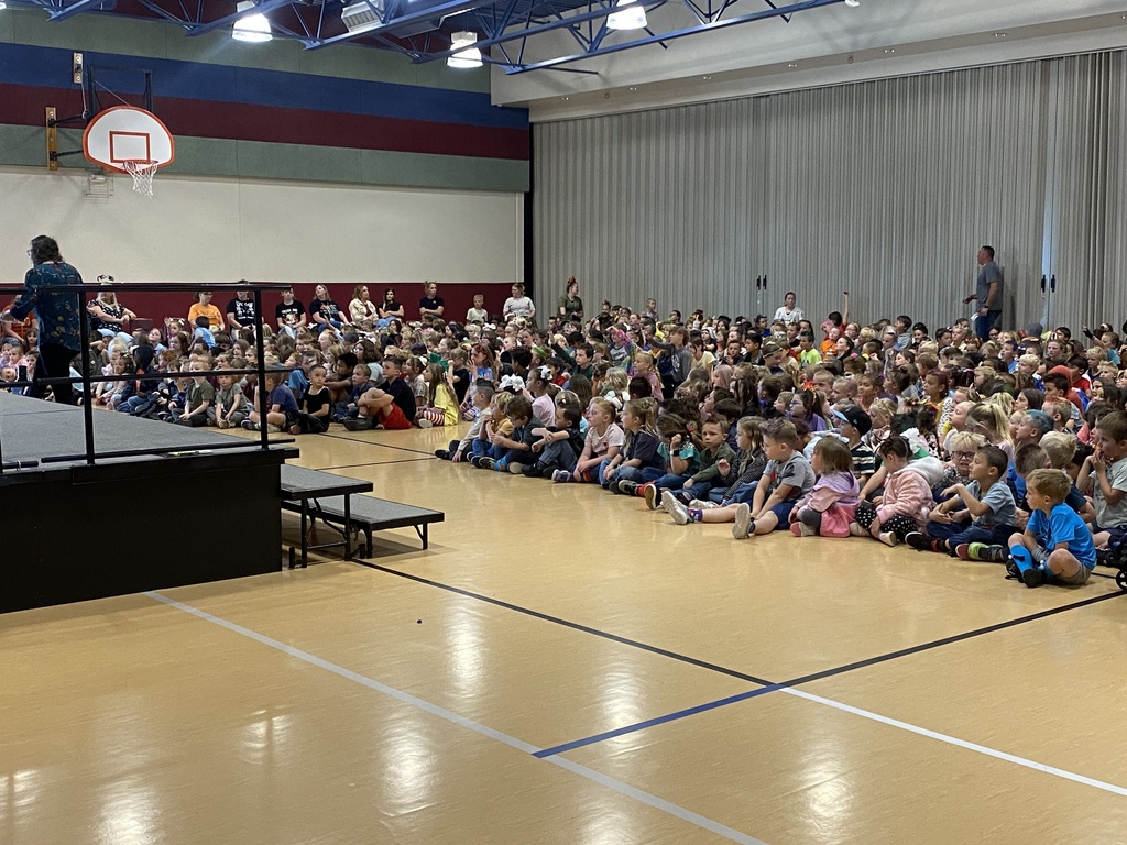 students in the assembly