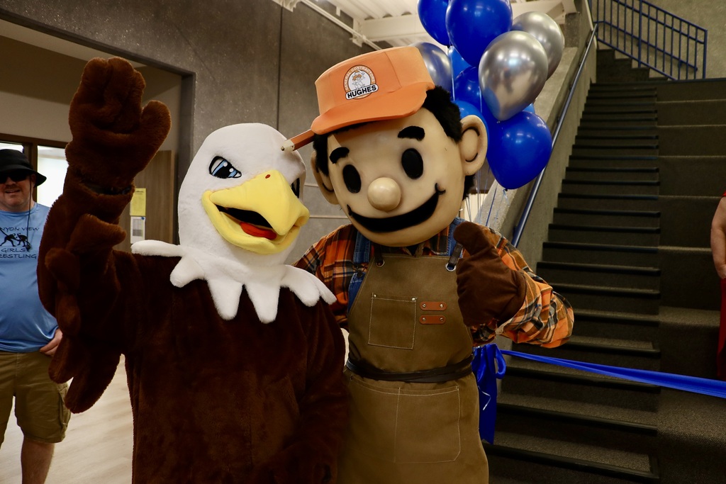 The mascots meet.
