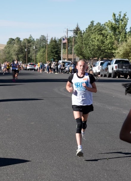 pic of students running