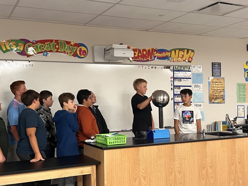 Students in electricity lab