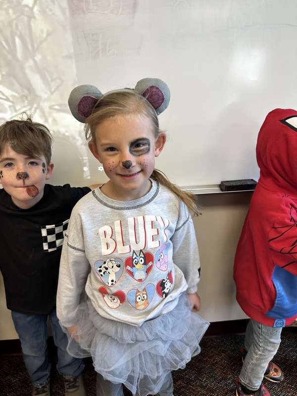 dress up for 101 days in kindergarten