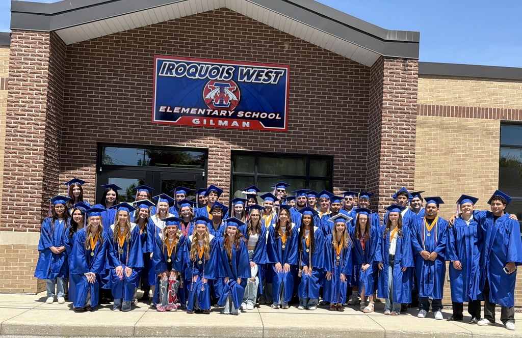 Class of 2026 in front of gilman elementary