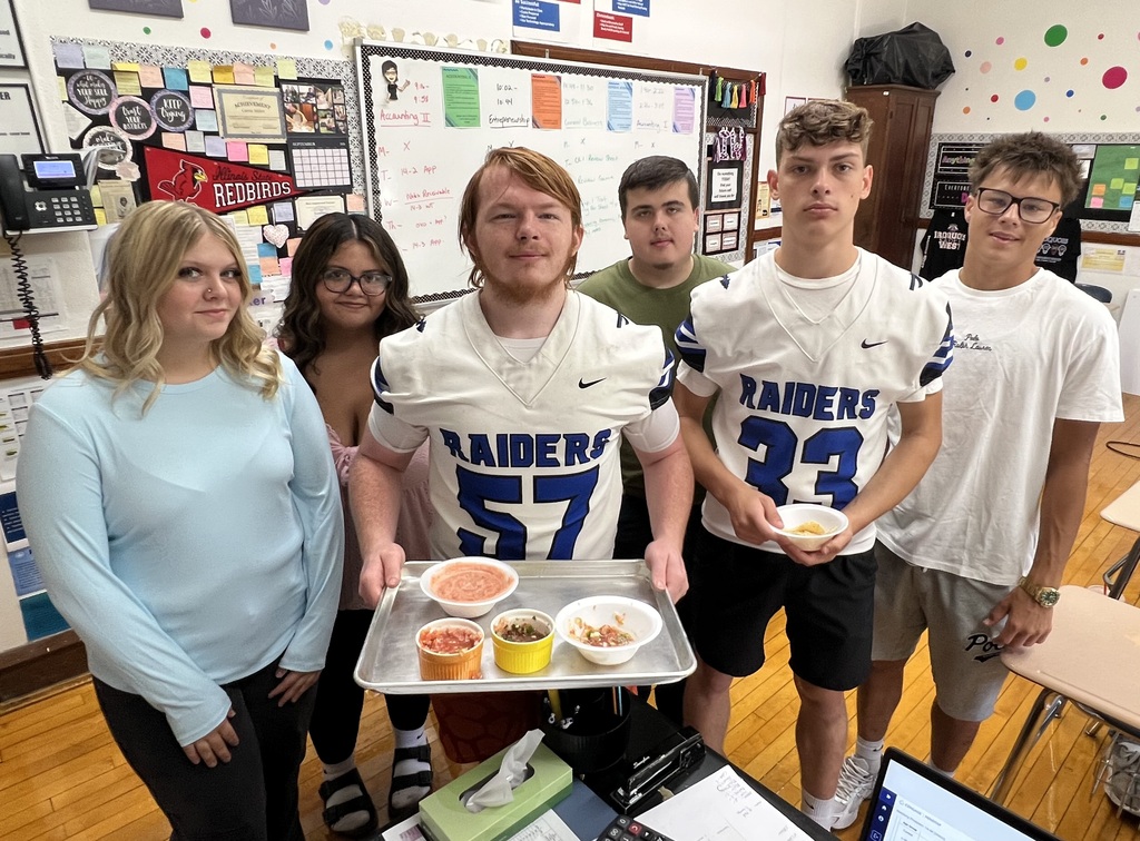 Foods II Makes Salsa