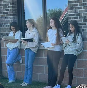 HS students view 9/11 fire truck