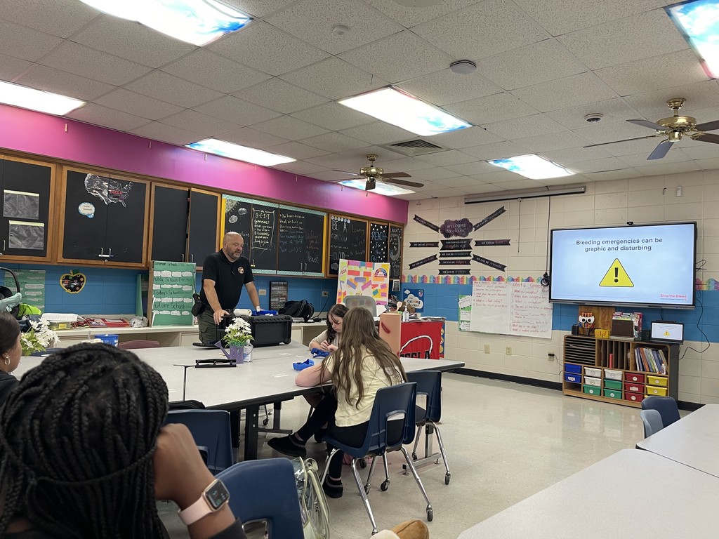 The ECE2 students are learning First Aid 