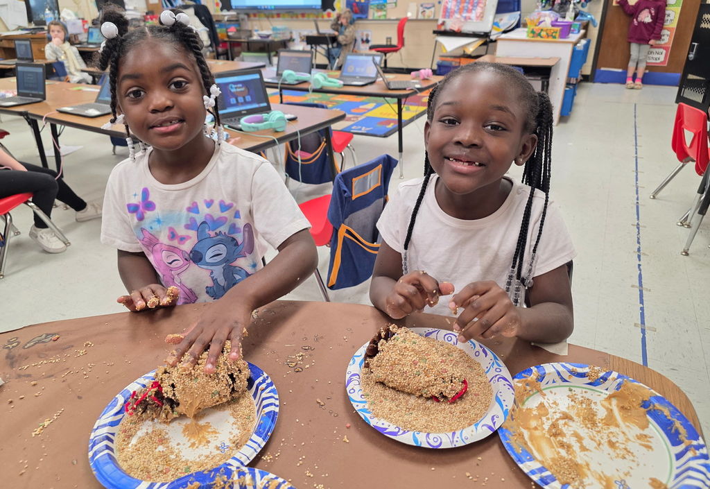 Mrs. Ariel Roberts' class creates pine cone bird feeders