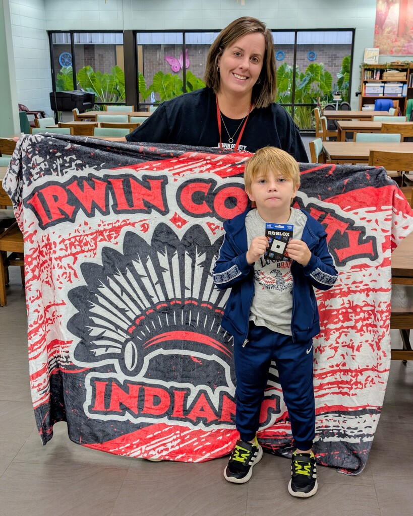 Gabe Hall wins the Yearbook Blanket Raffle