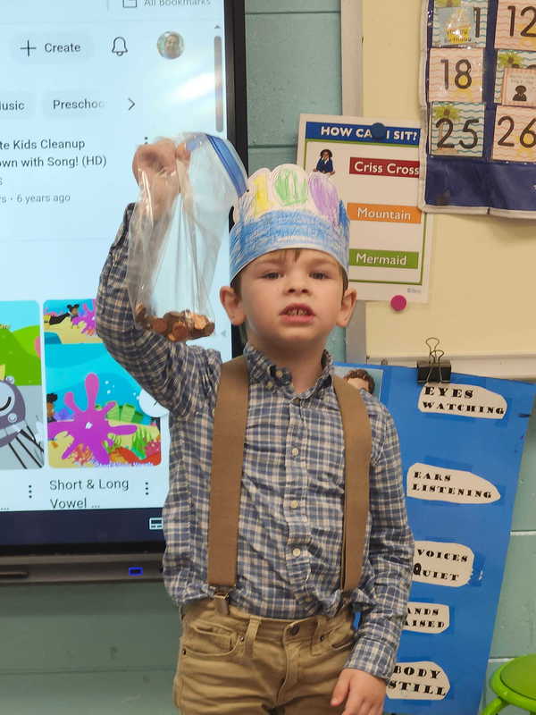 Mr. Steven and Ms. Caiti’s Shark Class celebrated the 100th Day of School