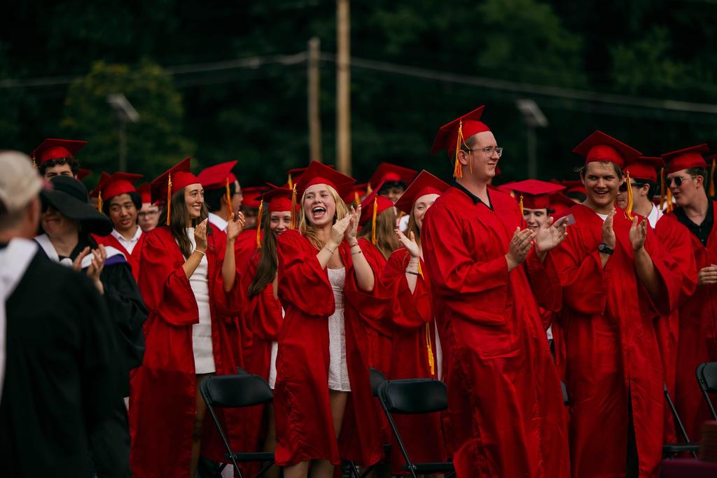 2025 IHS Graduation