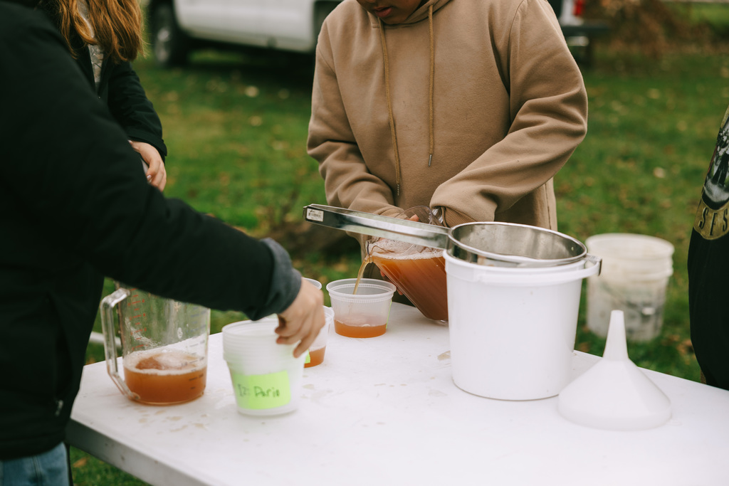 Enfield apple cider press event