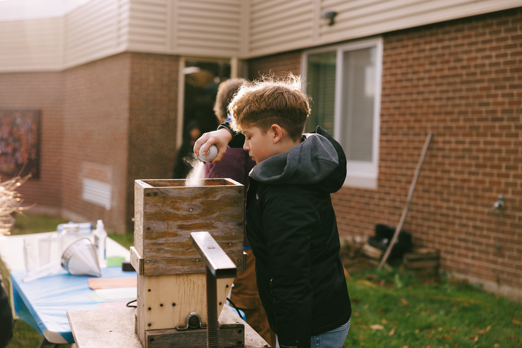 Enfield apple cider press event