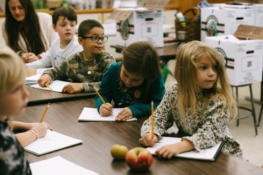 Enfield apple cider press event