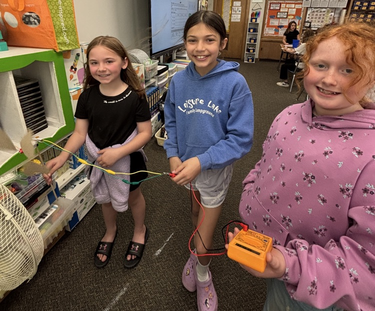 students with turbine