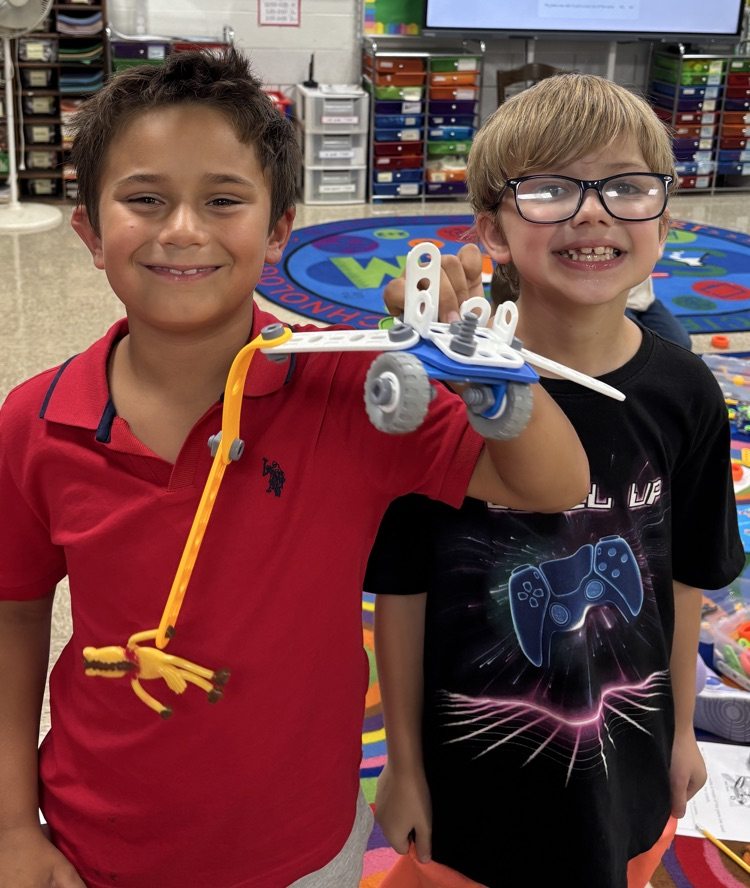 students with plane 