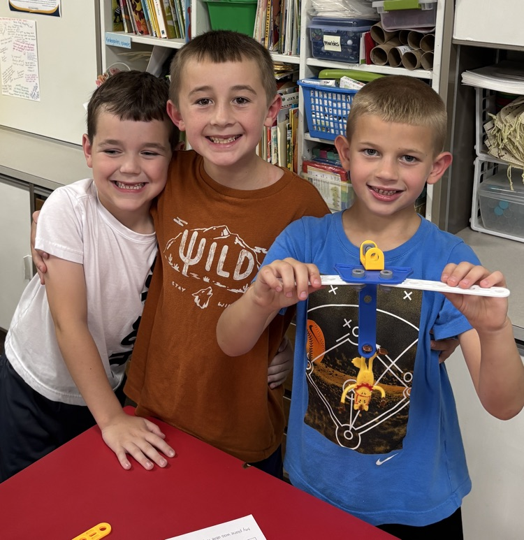 students with plane 