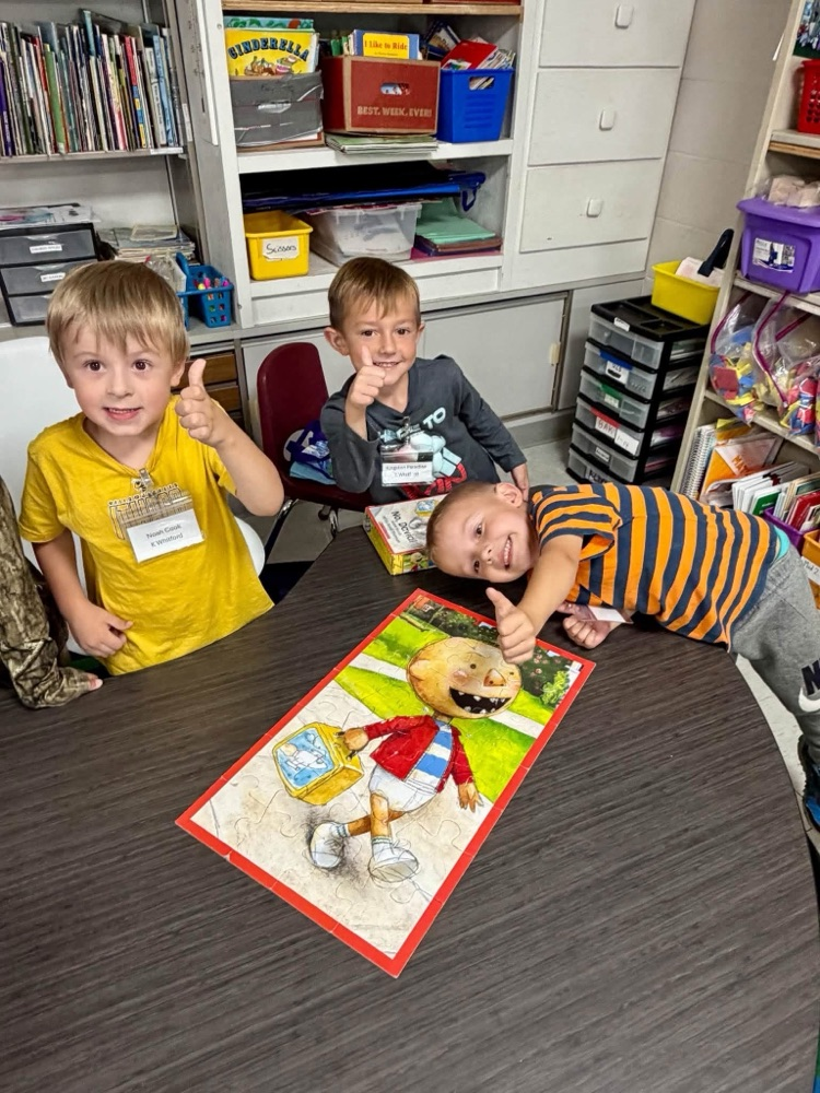 students with puzzle