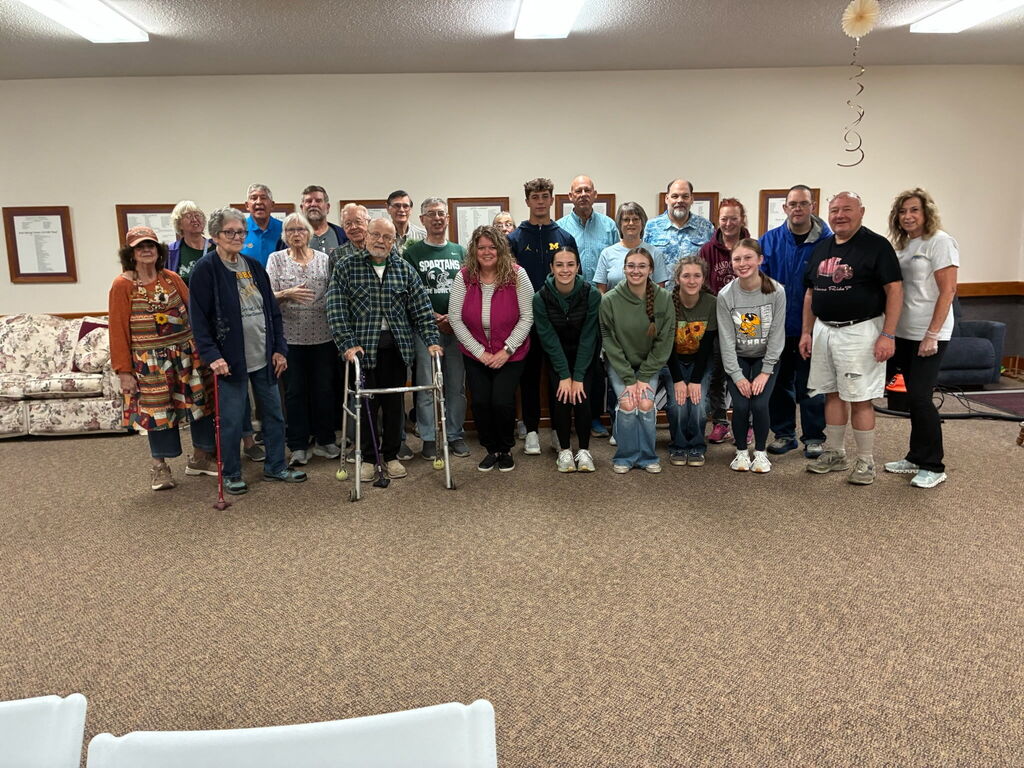 Photo of NHS students helping at Senior Center