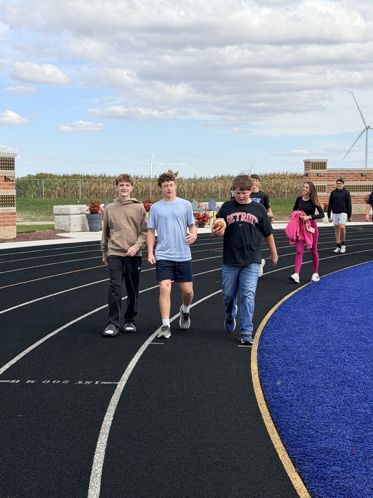 10th grade boys walking 