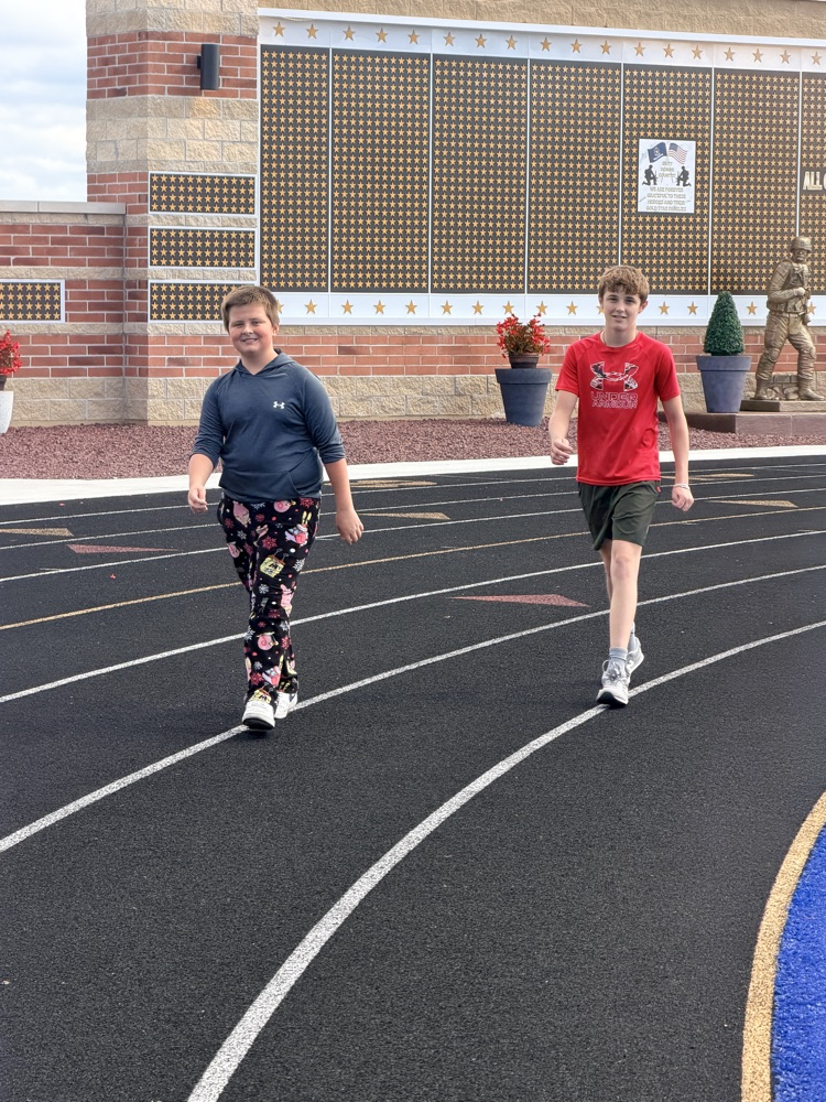 7th graders walking 