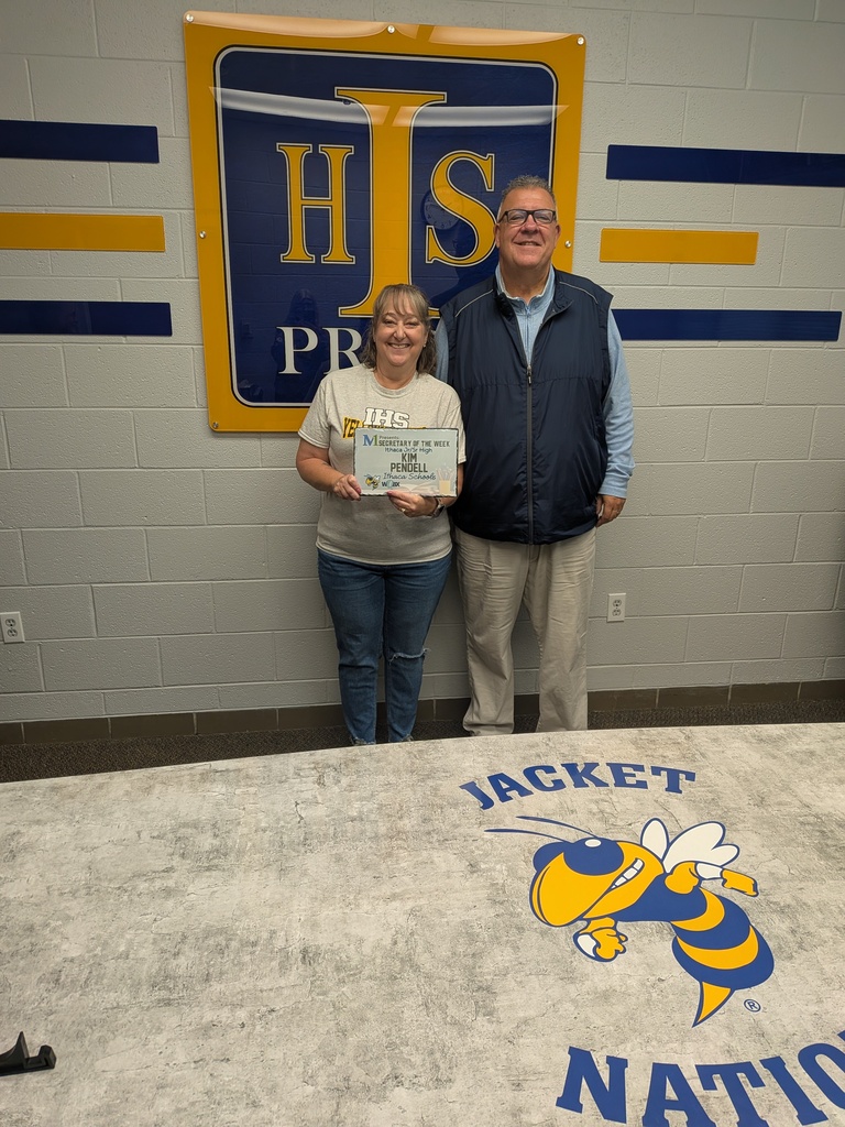 Photo of Mrs. Pendell and Mr. Thompson