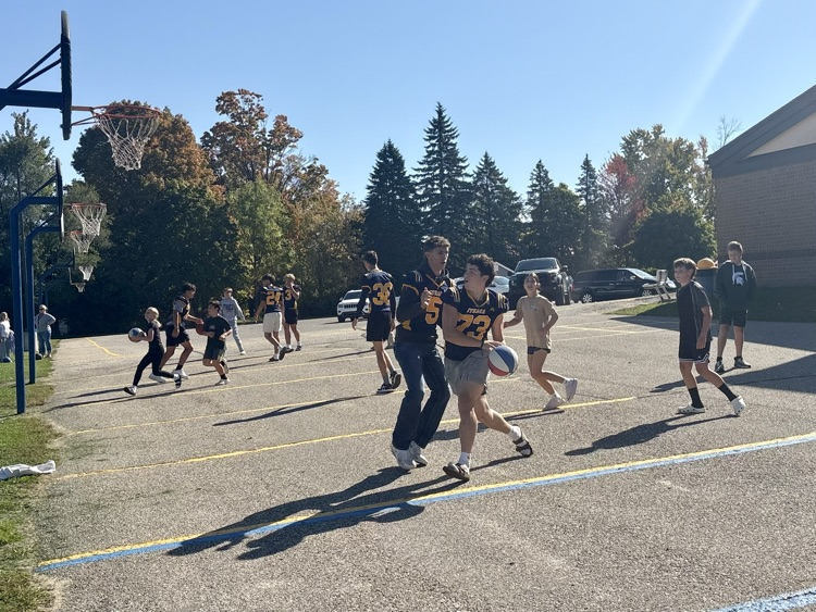 Pictures of homecoming lunch
