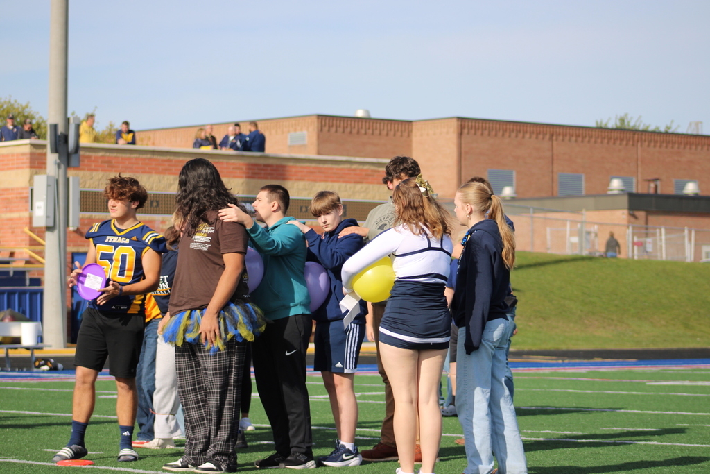 Sophomore Balloon Relay