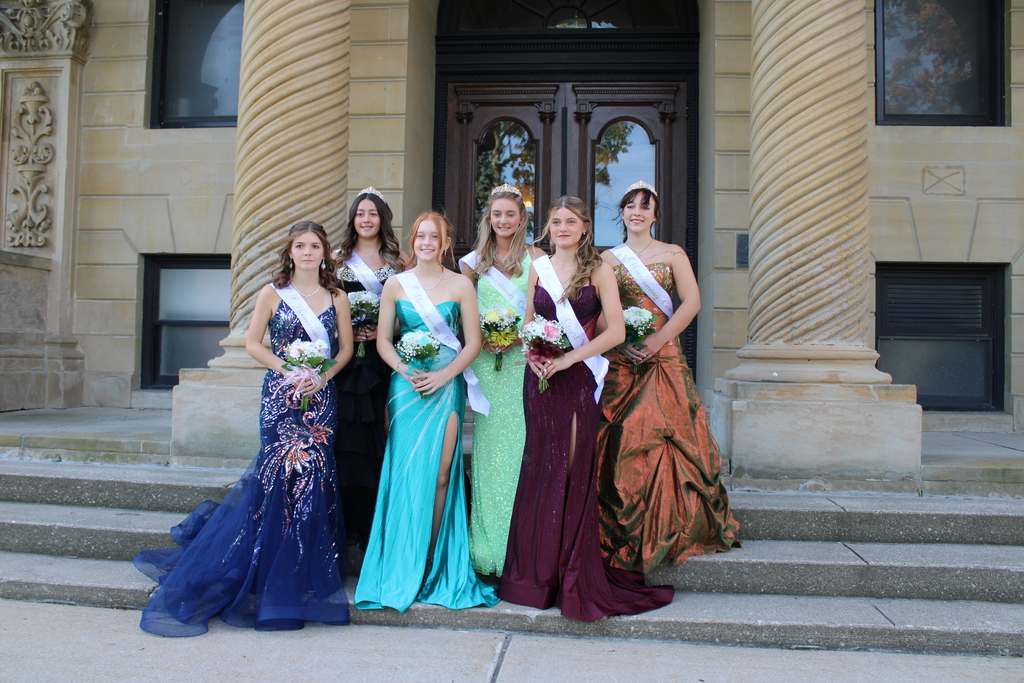 All the girls on Homecoming Court Representatives