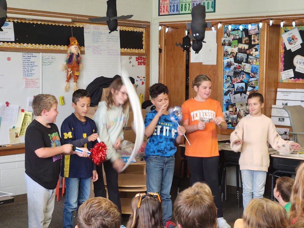 Consumers Energy presenting to 4th graders.