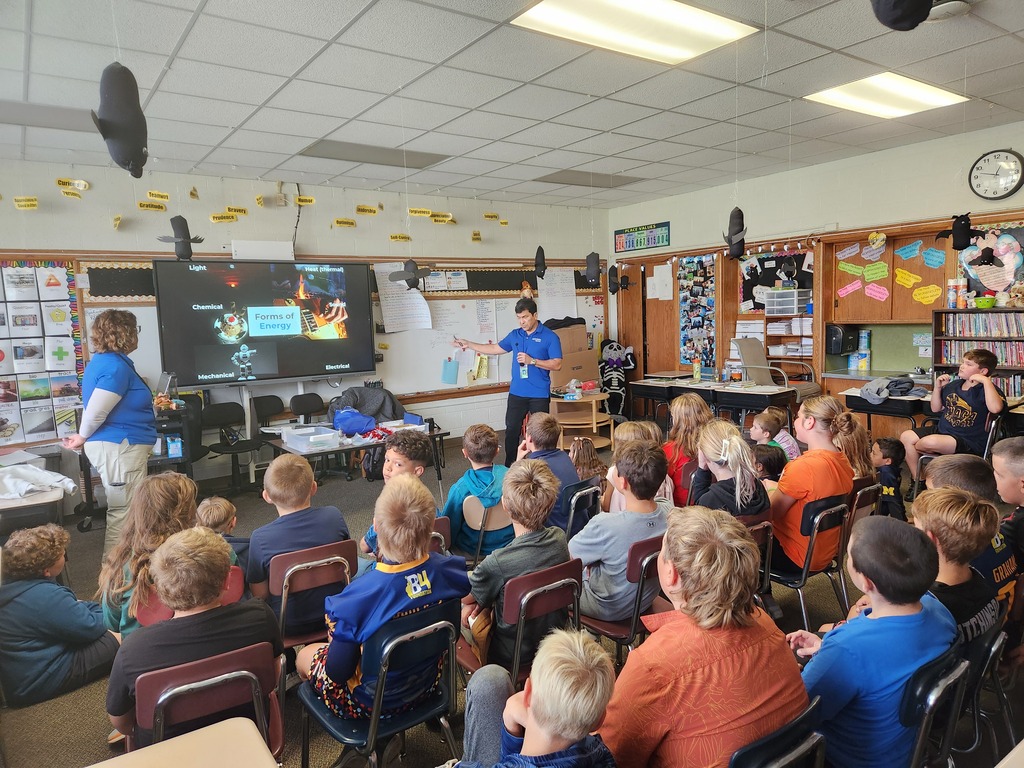 Consumers Energy presenting to 4th graders..