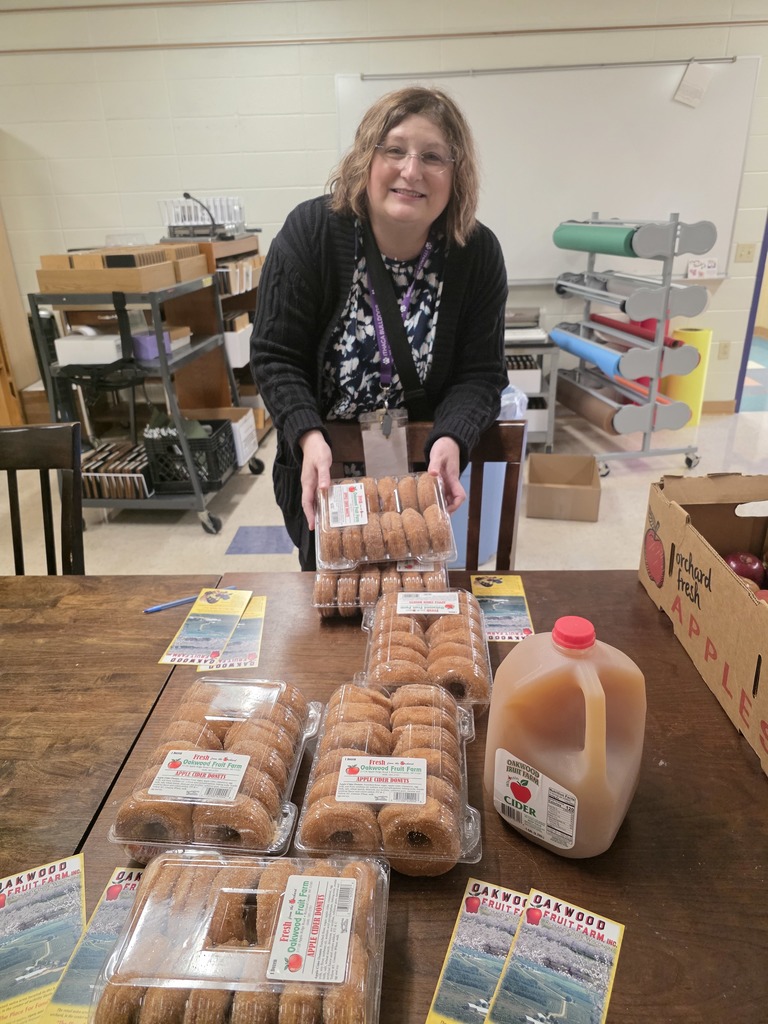A.N. with Oakwood Fruit Farm donations for staff