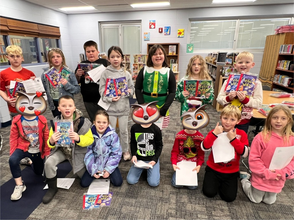 Bulldog readers with book donations 2025 3nd