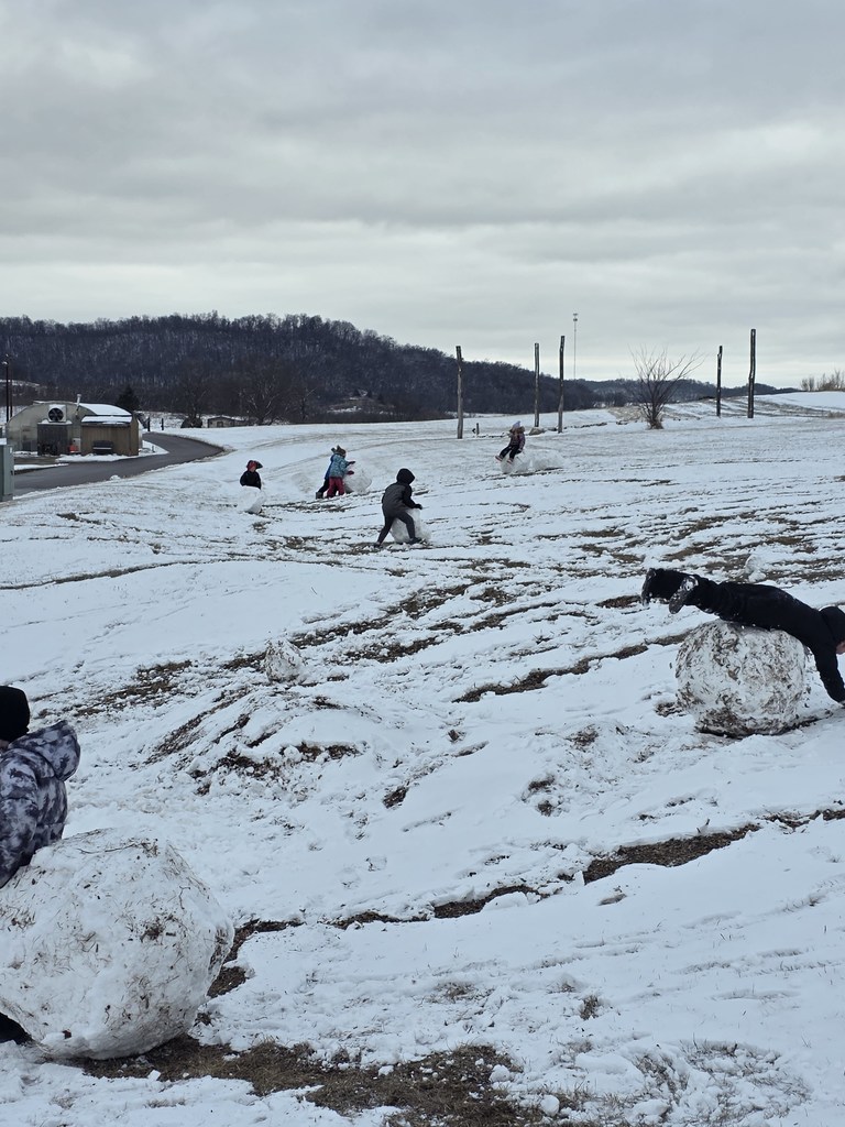 2026 Elementary recess making snow fun