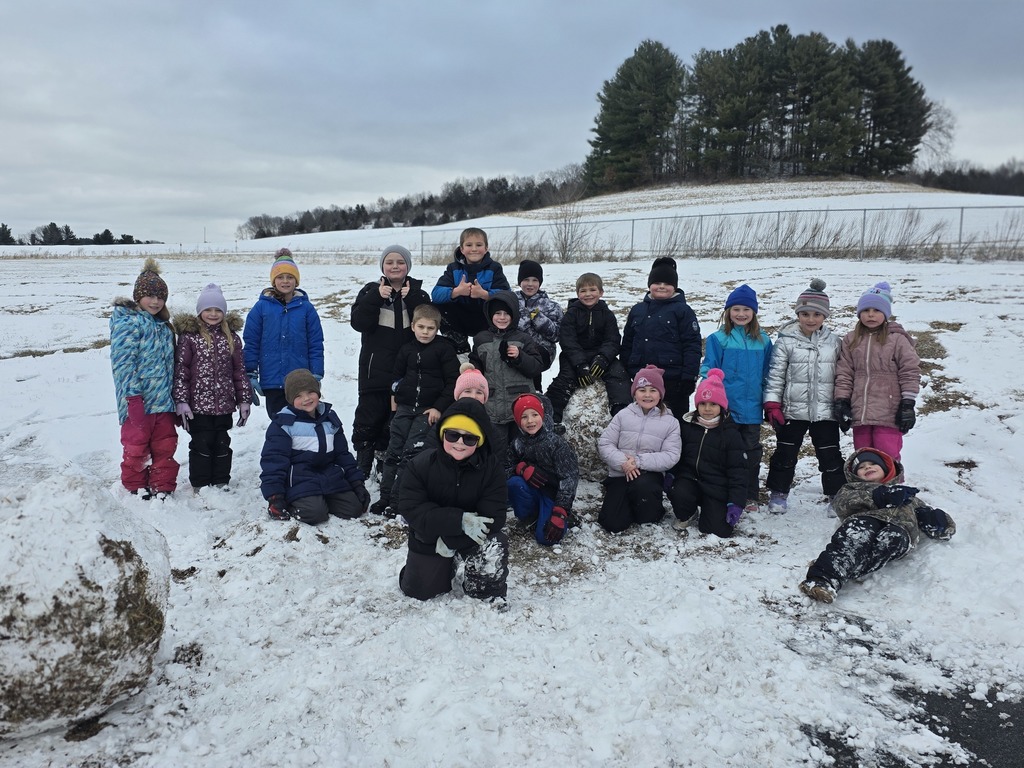 Elementary recess making snow fun 2026