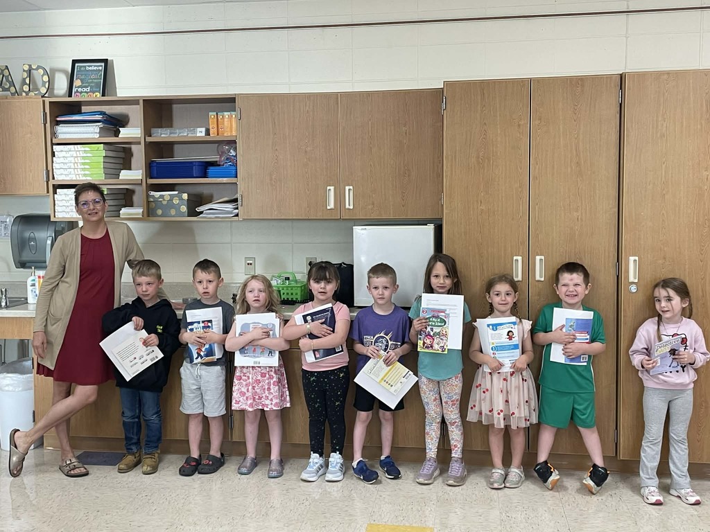 4K Mrs. Schmitt book giveaway 2026