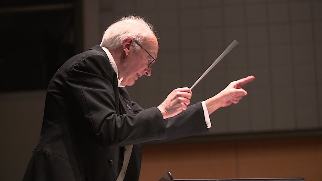 UW-Whitewater Clinician, Director Dr. Glen Hayes