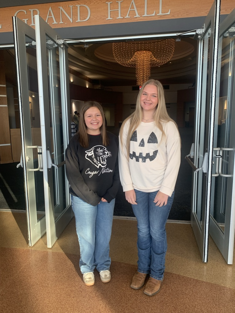 Jetta Gaskins and Abby Drollinger 