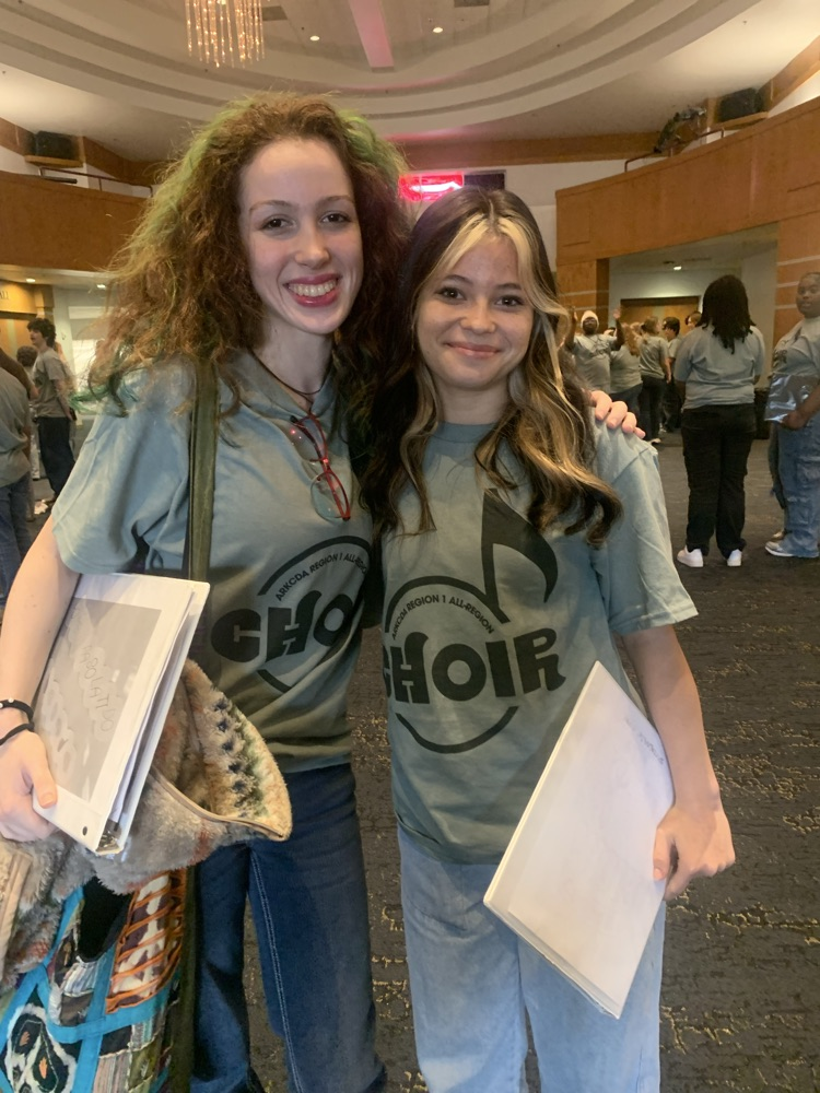 Mya Rayoum and Naomi Wisecarver 