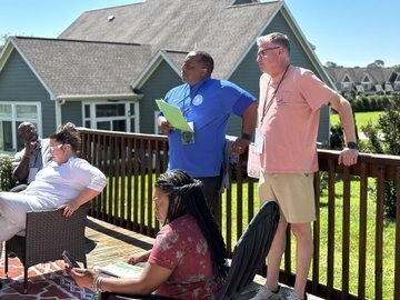 It’s been a week of relaxation, bonding, and FUN for Senior Leadership. Wednesday begins the strategic planning process at CHIPS. Breakout sessions are underway. Check out that great gift from @leadersgives Our principals love these bags 💯