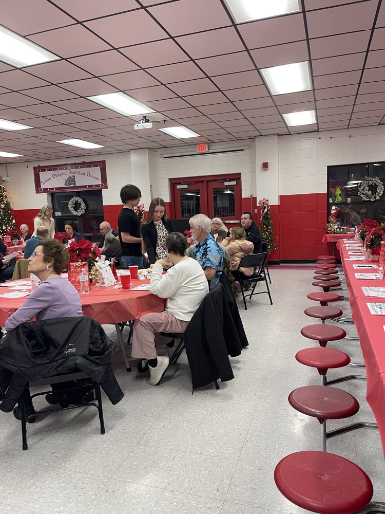 sr holiday dinner