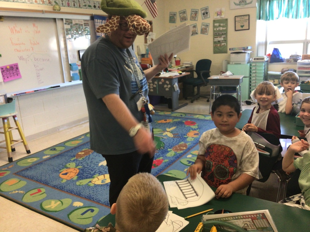 Student dressed up like a Fable Character