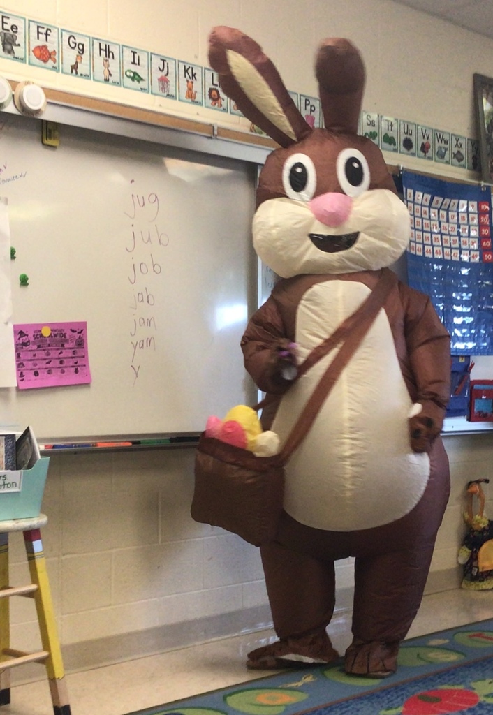 Student dressed up like a Fable Character