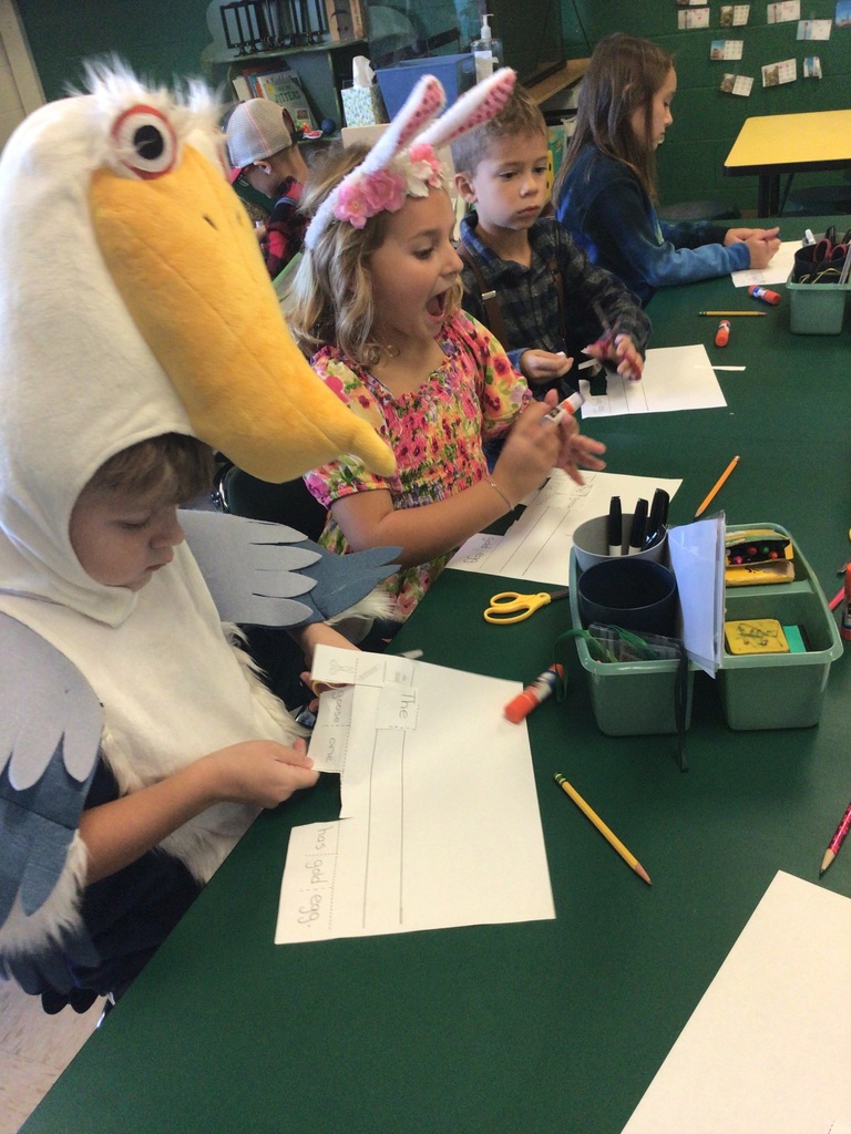 Student dressed up like a Fable Character