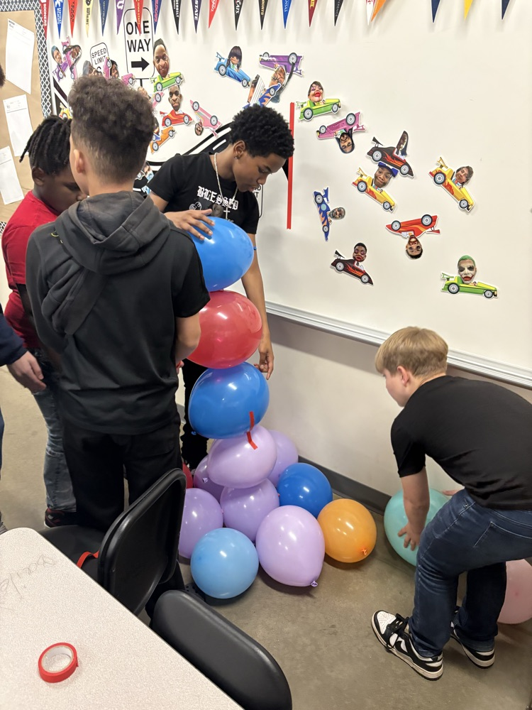 Balloon Tower Challenge 