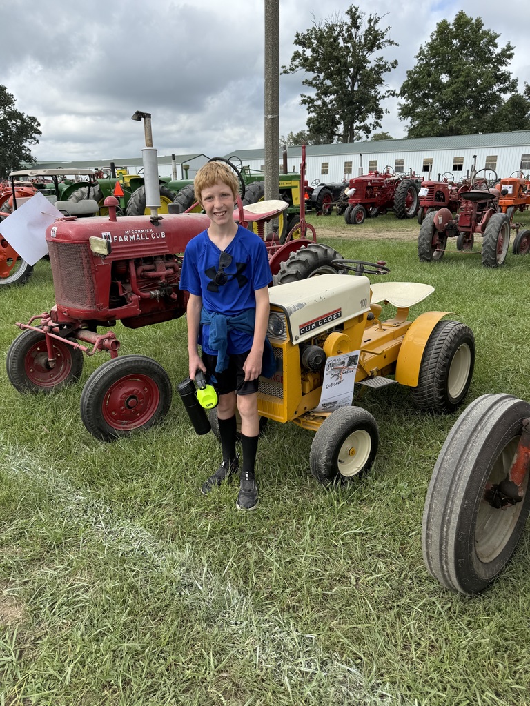 Tractor Show 25